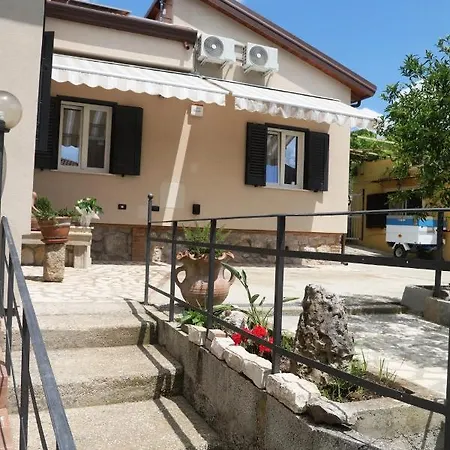 A Casa Di Colomba Apartment